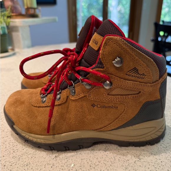 Columbia Womens Newton Ridge Plus waterproof hiking boot size 7 - Picture 6 of 7
